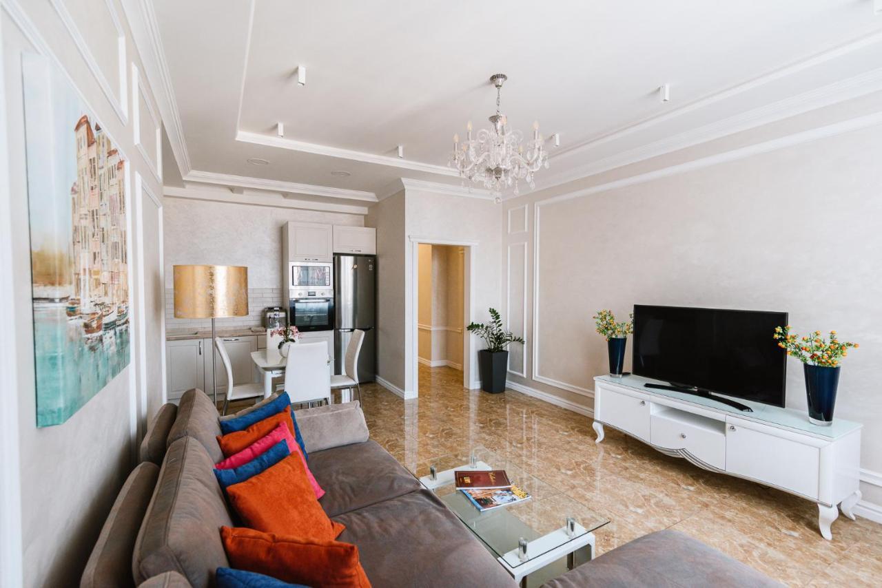Апартаменти Luxury For Business & Pleasure Royal 2 Київ Екстер'єр фото