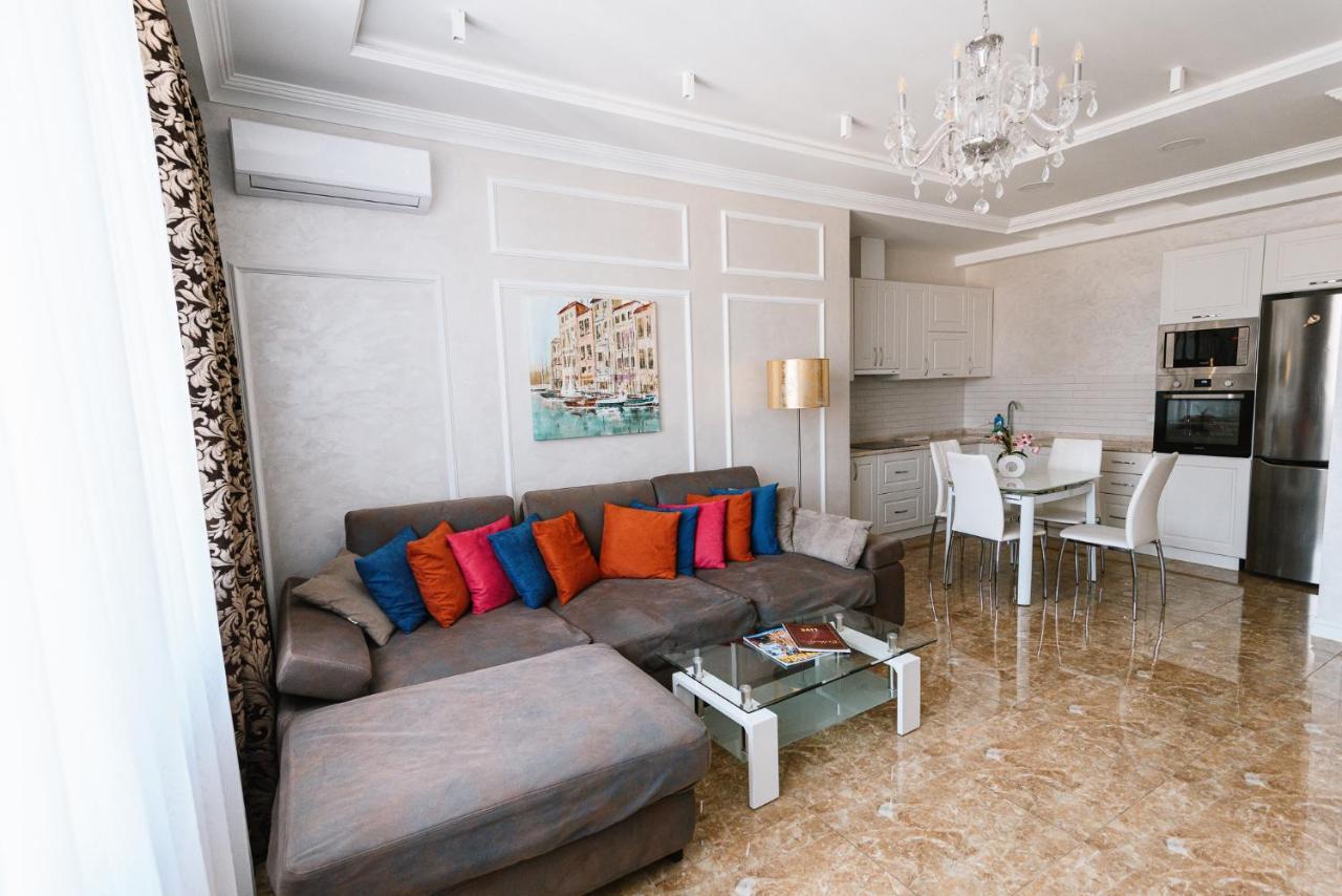 Апартаменти Luxury For Business & Pleasure Royal 2 Київ Екстер'єр фото