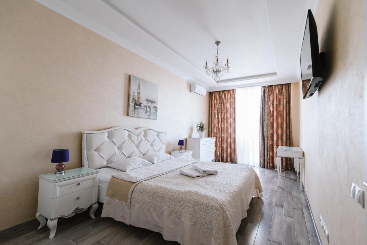 Апартаменти Luxury For Business & Pleasure Royal 2 Київ Екстер'єр фото