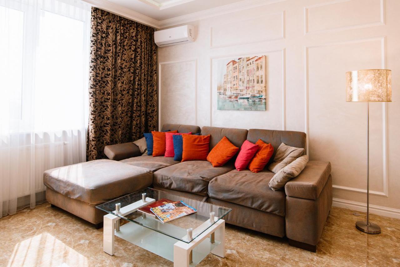 Апартаменти Luxury For Business & Pleasure Royal 2 Київ Екстер'єр фото